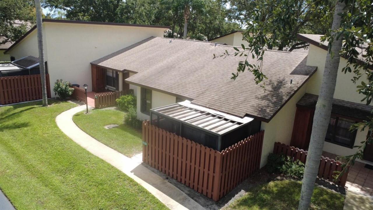 8184 SE VILLA Way, Hobe Sound, Florida 33455, USA