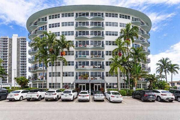 3250 NE 28th Street 305, Fort Lauderdale, Florida 33308, USA