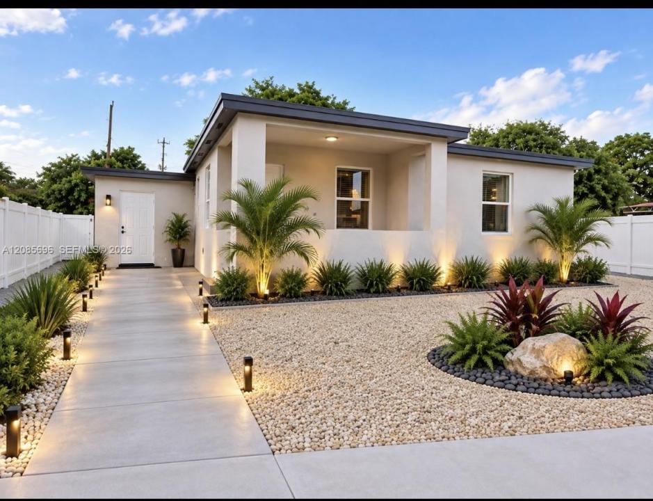 511 SE 2nd Street, Hialeah, Florida 33010, USA