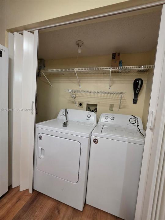 1421 NW 123rd Ter 1421, Pembroke Pines, Floride 33026, États-Unis