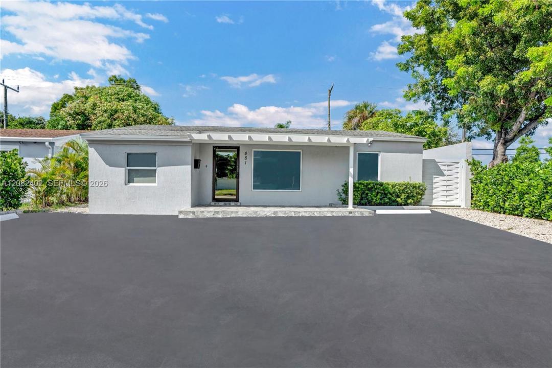 481 E Commercial Blvd, Oakland Park, Floride 33334, États-Unis