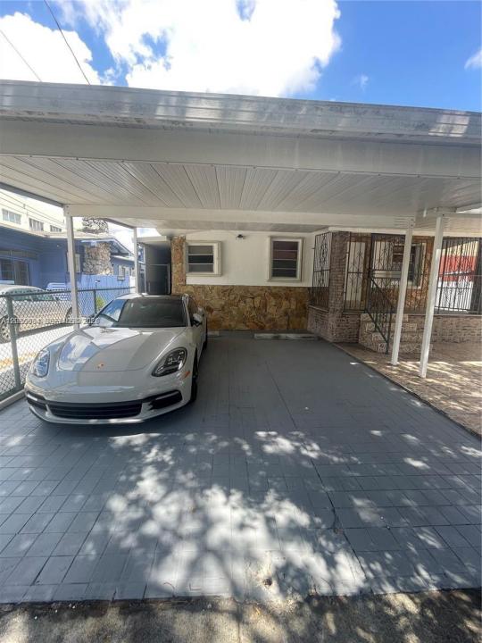 1529 SW 2nd St 1529, Miami, Floride 33135, États-Unis