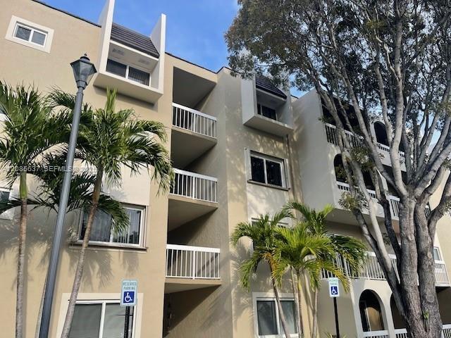 7703 Camino Real A-213, Miami, Floride 33143, États-Unis