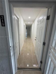 Hialeah, Florida 33012, USA