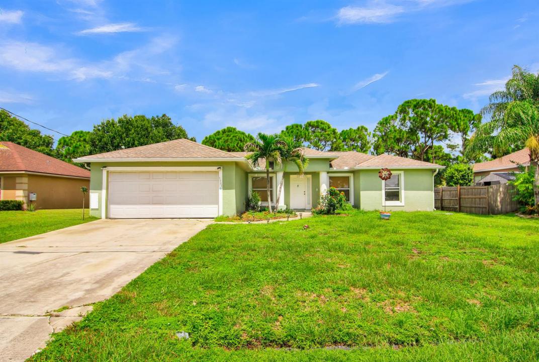 1931 SW FEARS Avenue, Port St. Lucie, Floride 34953, États-Unis