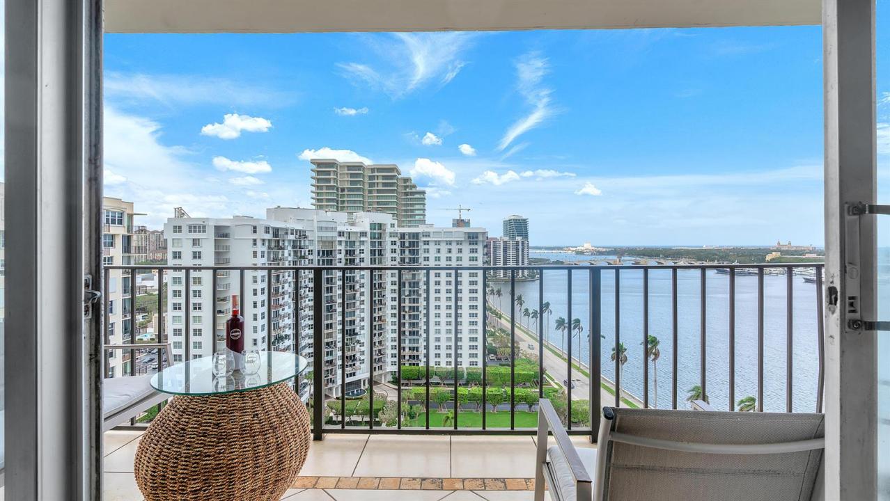 1801 S FLAGLER Drive 1804, West Palm Beach, Florida 33401, USA