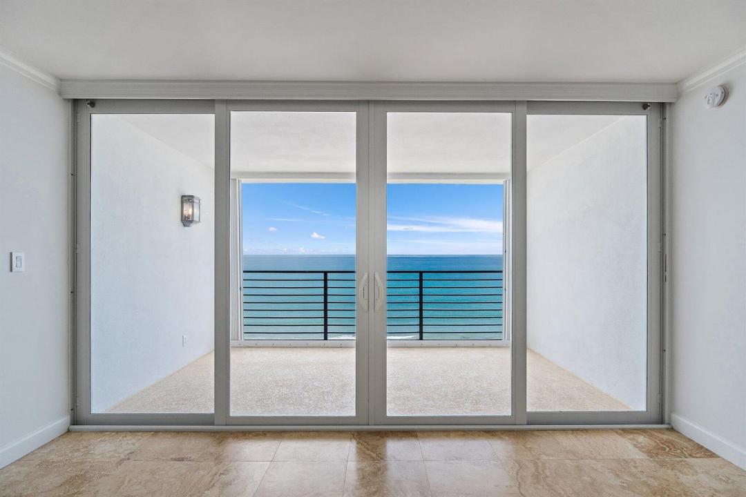 900 Ocean Drive 705, Juno Beach, Florida 33408, Stati Uniti