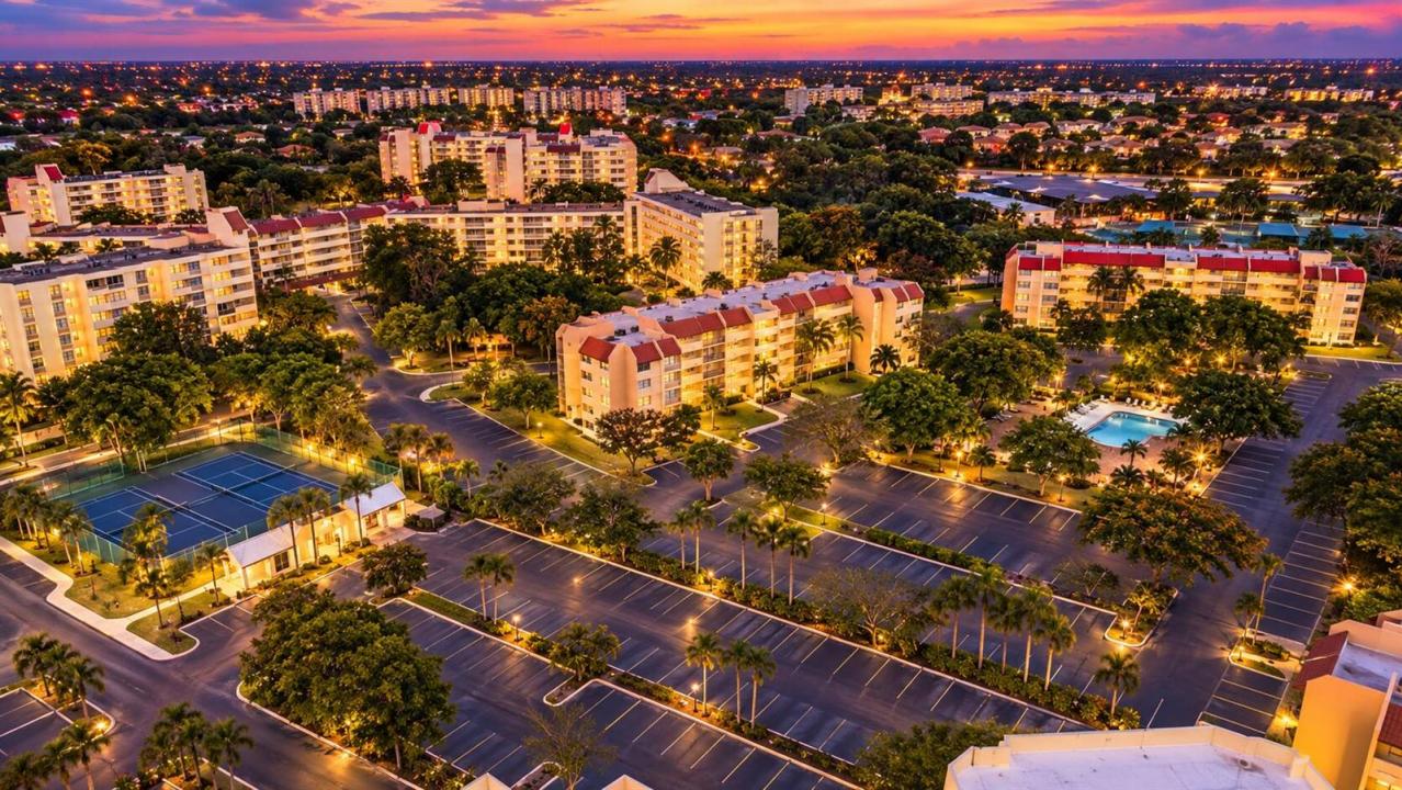 7080 ENVIRON Boulevard 423, Lauderhill, Floride 33319, États-Unis