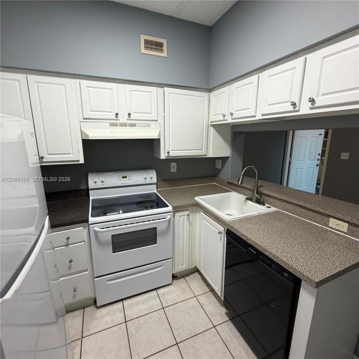 1851 NW 96th Ter 6A, Pembroke Pines, 플로리다 33024, 미국