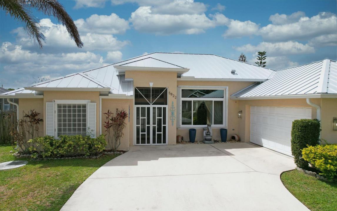 5822 NW Bates Avenue, Port St. Lucie, Florida 34986, USA
