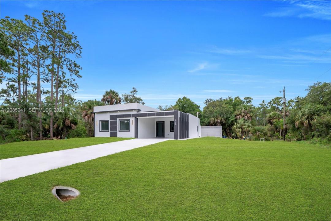 3304 E 15th St, Lehigh Acres, Floride 33972, États-Unis