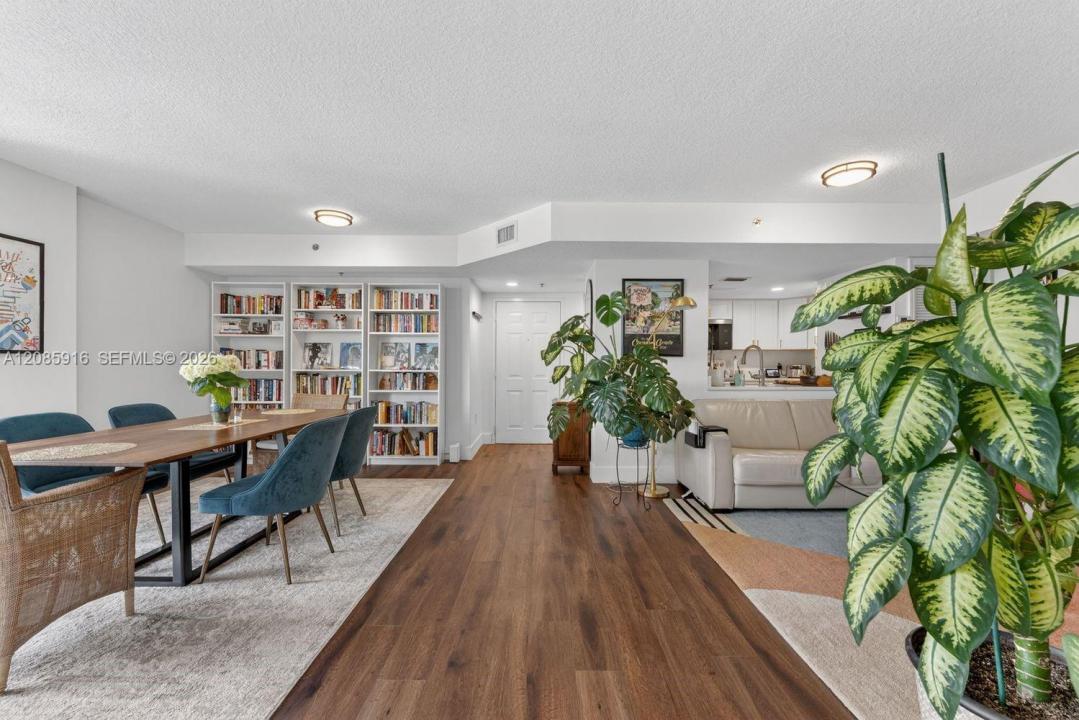 1650 Coral Way 607, Miami, Floride 33145, États-Unis