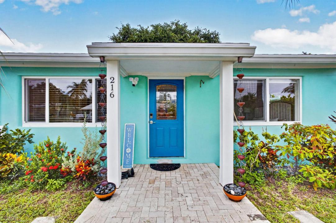 216 E 24TH Street, Riviera Beach, Floryda 33404, USA