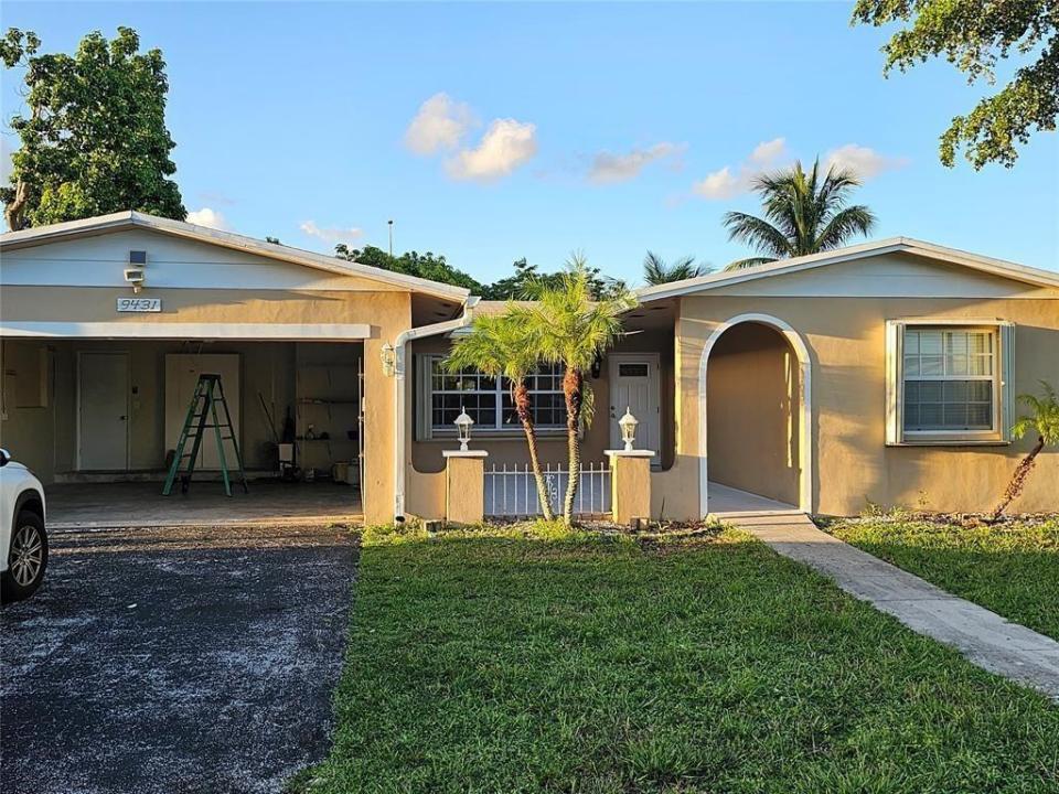9431 NW 24TH Place, Pembroke Pines, Florida 33024, Stati Uniti