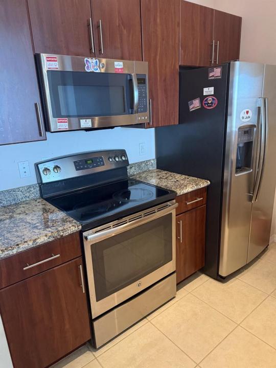 2421 NE 65TH Street 608, Fort Lauderdale, Floride 33308, États-Unis