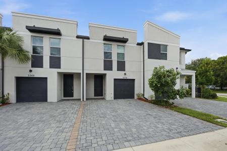 3570 SAN BERNARDINO Way, Palm Springs, Floride 33461, États-Unis