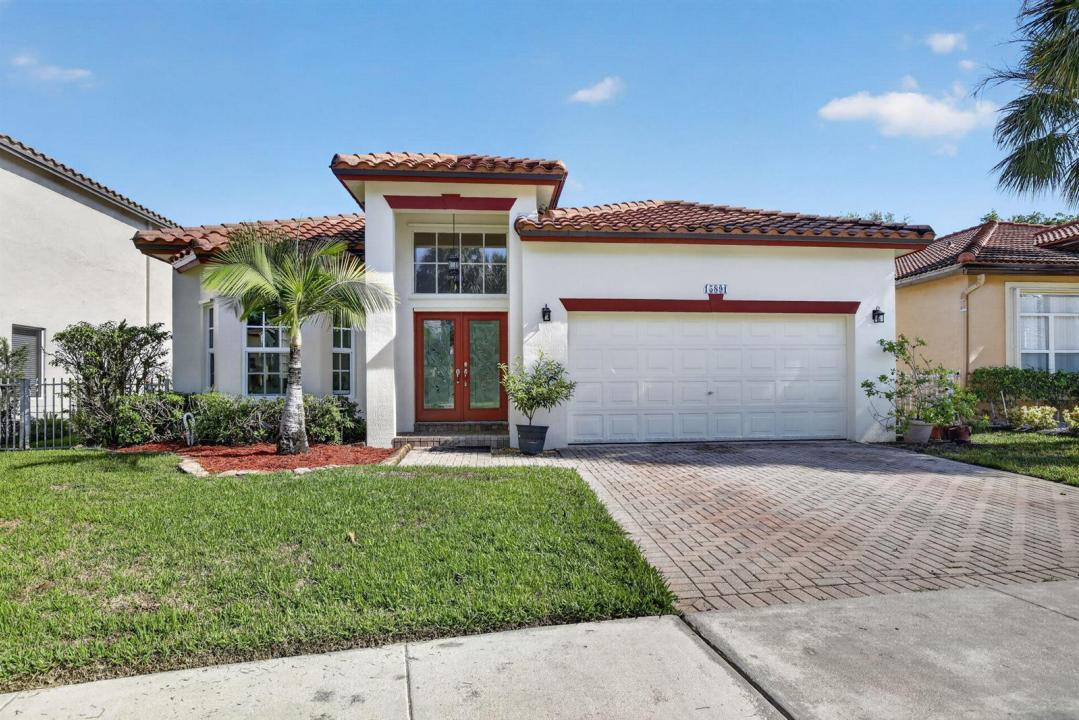 15891 SW 14TH Street, Pembroke Pines, فلوريدا 33027, الولايات المتحدة