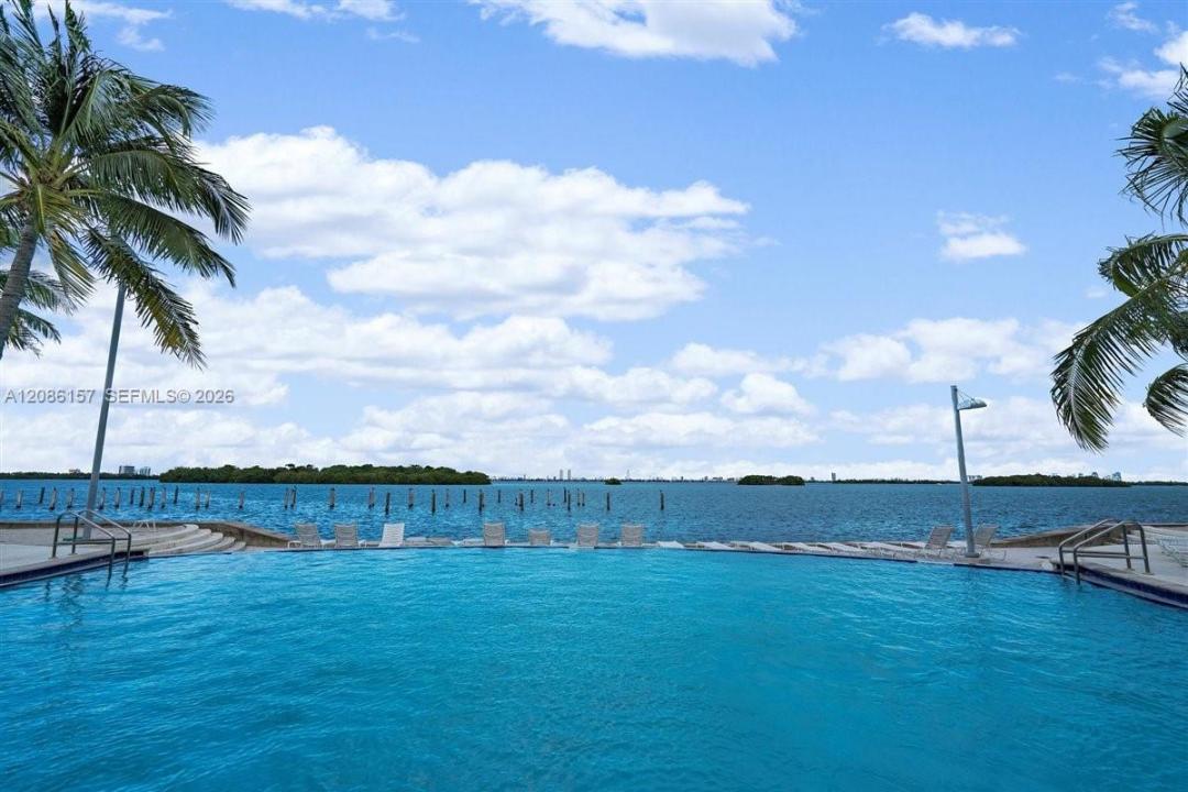 777 NE 62nd St C112, Miami, Floride 33138, États-Unis