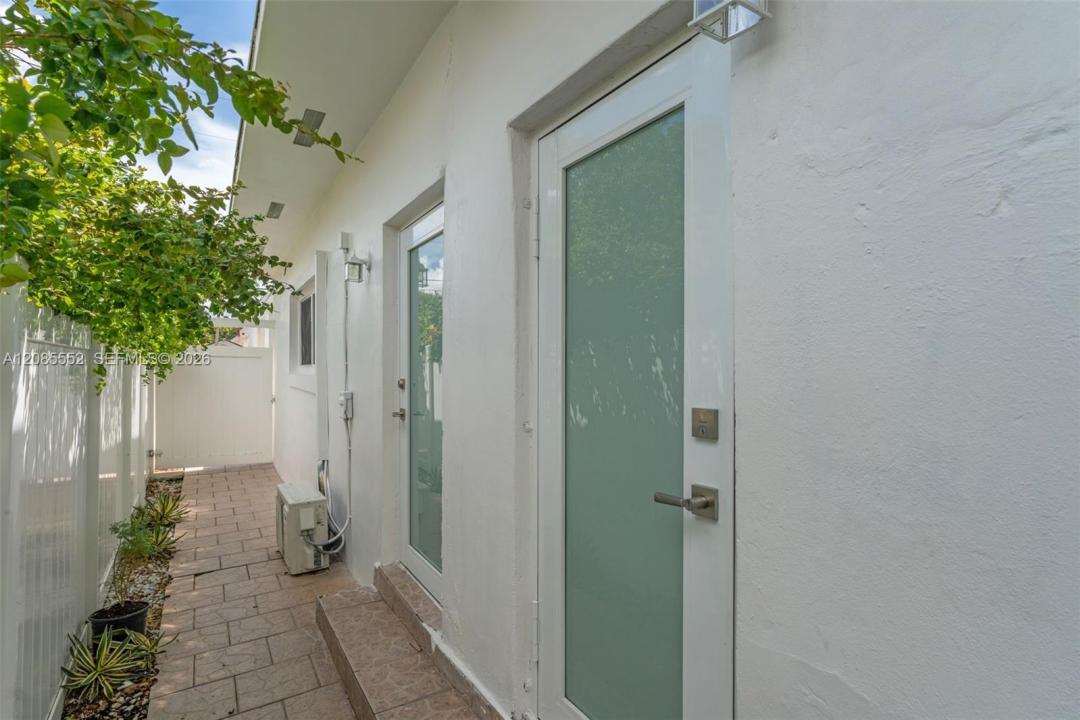 201 SW 51st Ct 5, Miami, Florida 33134, Stati Uniti