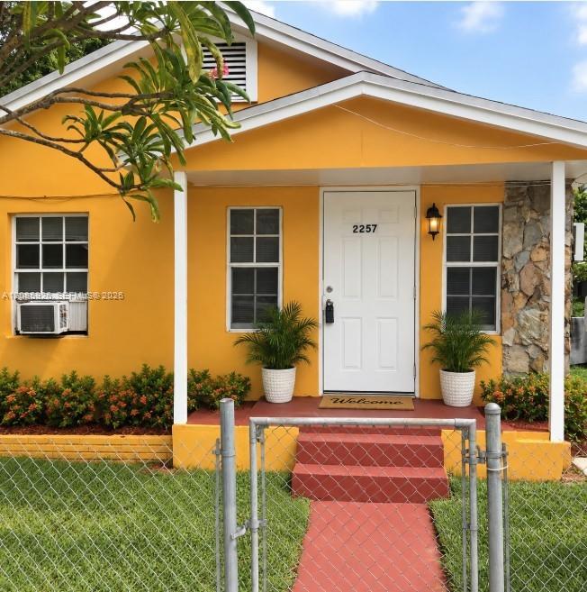 2257 NW 82nd St 2257, Miami, Floride 33147, États-Unis