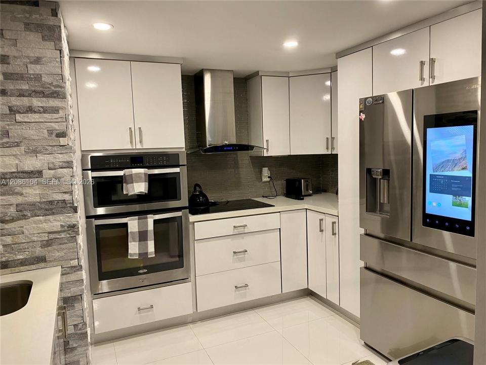 555 NE 15th St 12J, Miami, Floride 33132, États-Unis