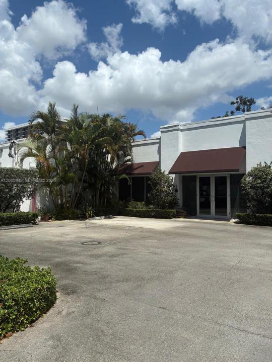 105, 111, 119 NE 21 Street, Miami, Florida 33137, USA