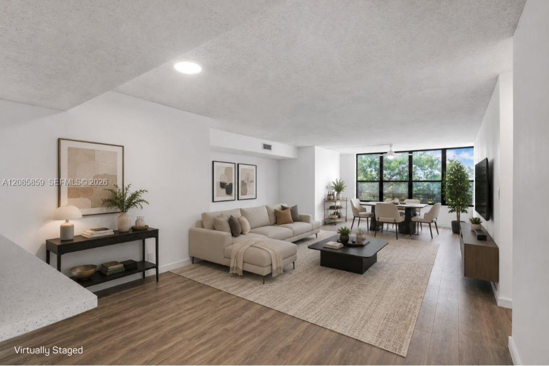 2767 Carambola Cir S 402, Coconut Creek, Florida 33066, USA