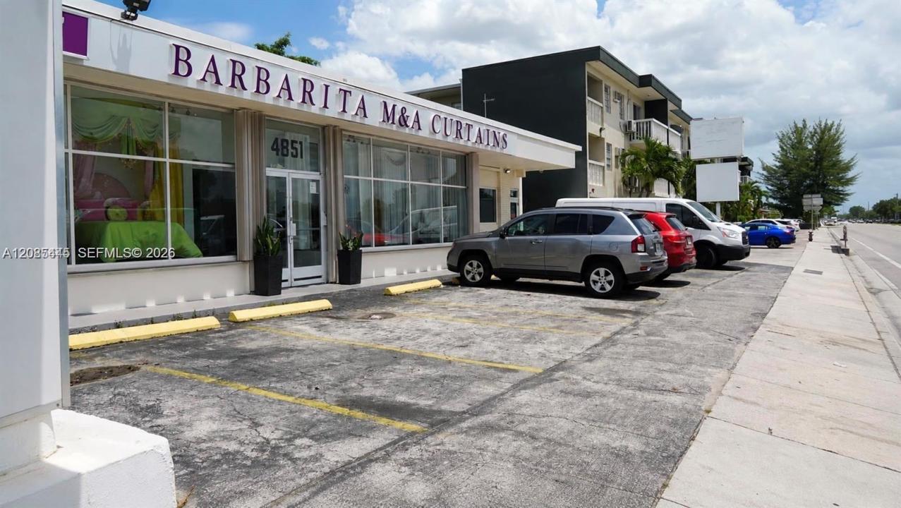 4851 E 8th Ave, Hialeah, Florida 33013, HOA KỲ