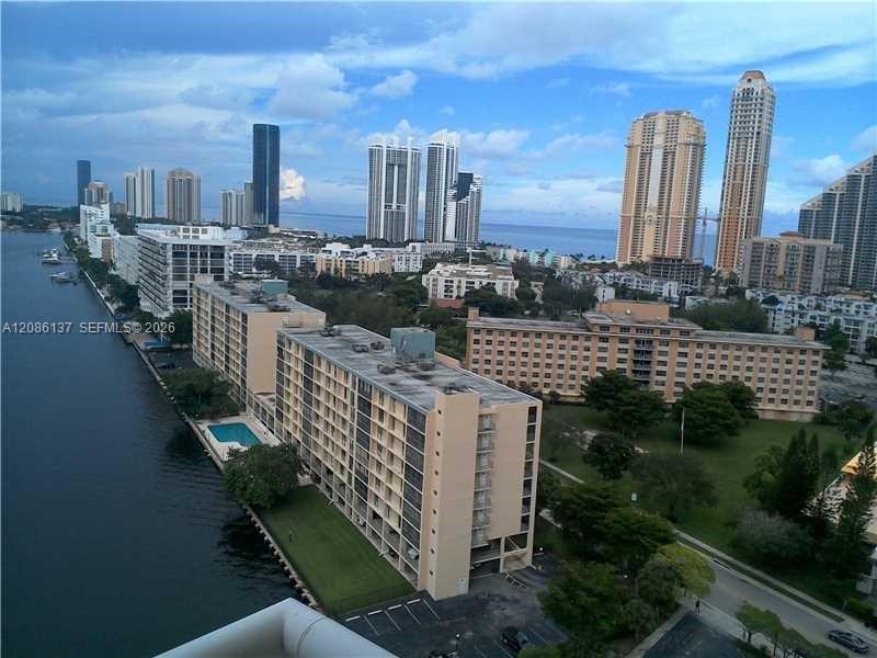 251 174 1601, Sunny Isles Beach, Floride 33160, États-Unis
