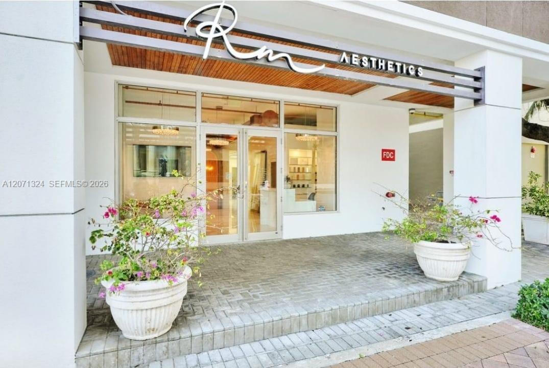 323 Sunny Isles Blvd, Sunny Isles Beach, Flórida 33160, Estados Unidos