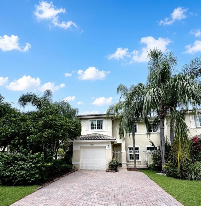2297 NW 171st Ter, Pembroke Pines, Flórida 33028, Estados Unidos