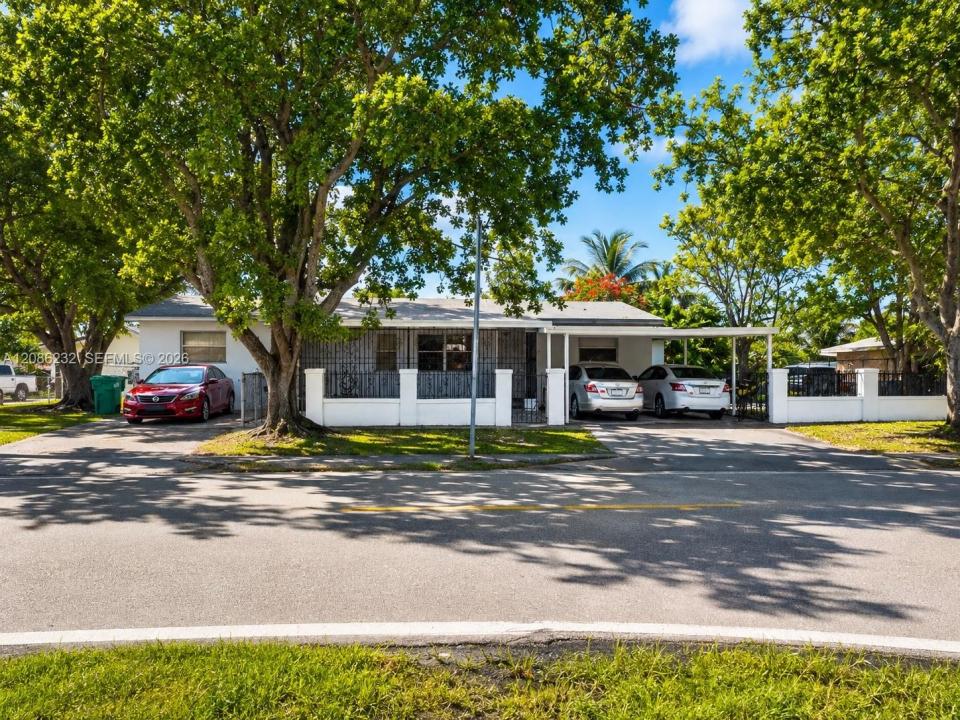 3445 NW 191st St, Miami Gardens, Floride 33056, États-Unis