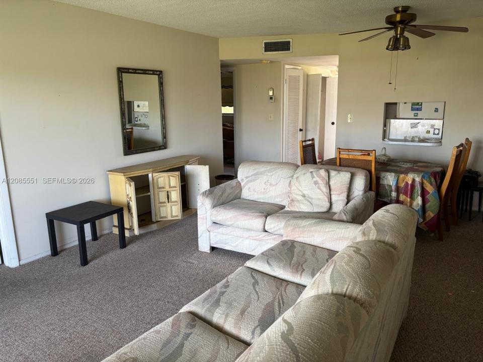 8021 N Sunrise Lakes Dr 310, Sunrise, Floride 33322, États-Unis