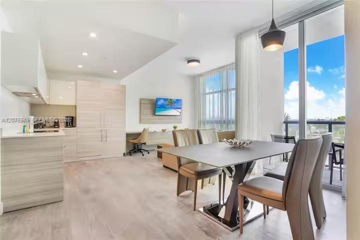 777 N Ocean Dr N236, Hollywood, Florida 33019, Stati Uniti