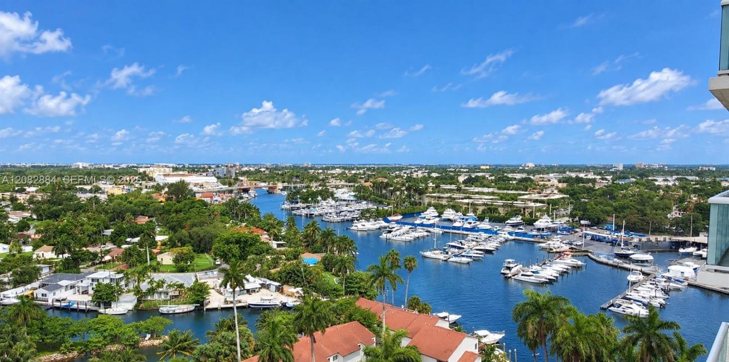 1861 NW S River Dr 1401, Miami, Florida 33125, USA