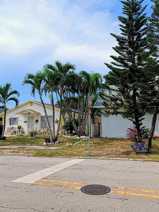 649 58TH Street, West Palm Beach, Florida 33407, USA