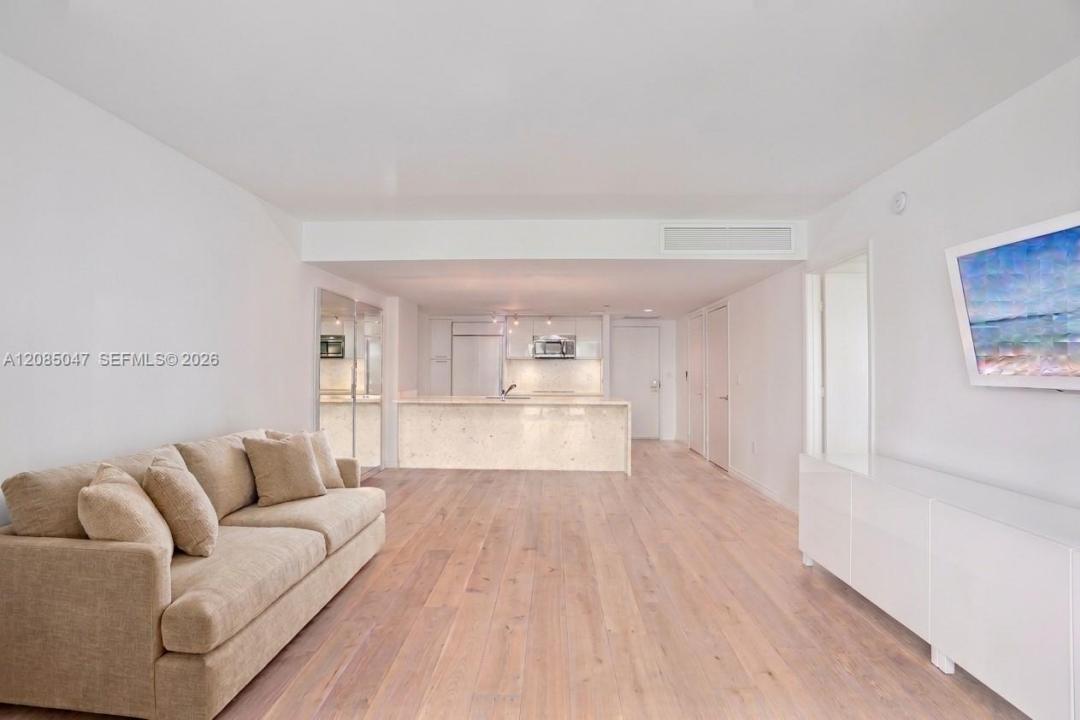 50 Biscayne Blvd 2801, Miami, Florida 33132, USA