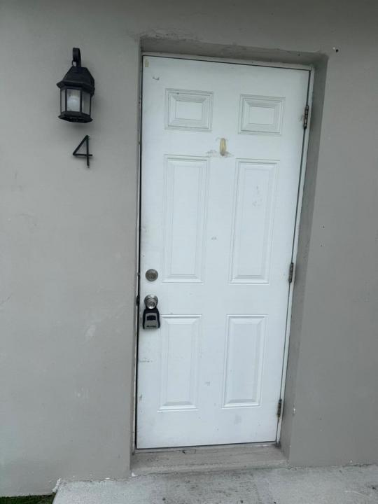 3890 Lakewood Road, Palm Springs, Floride 33461, États-Unis