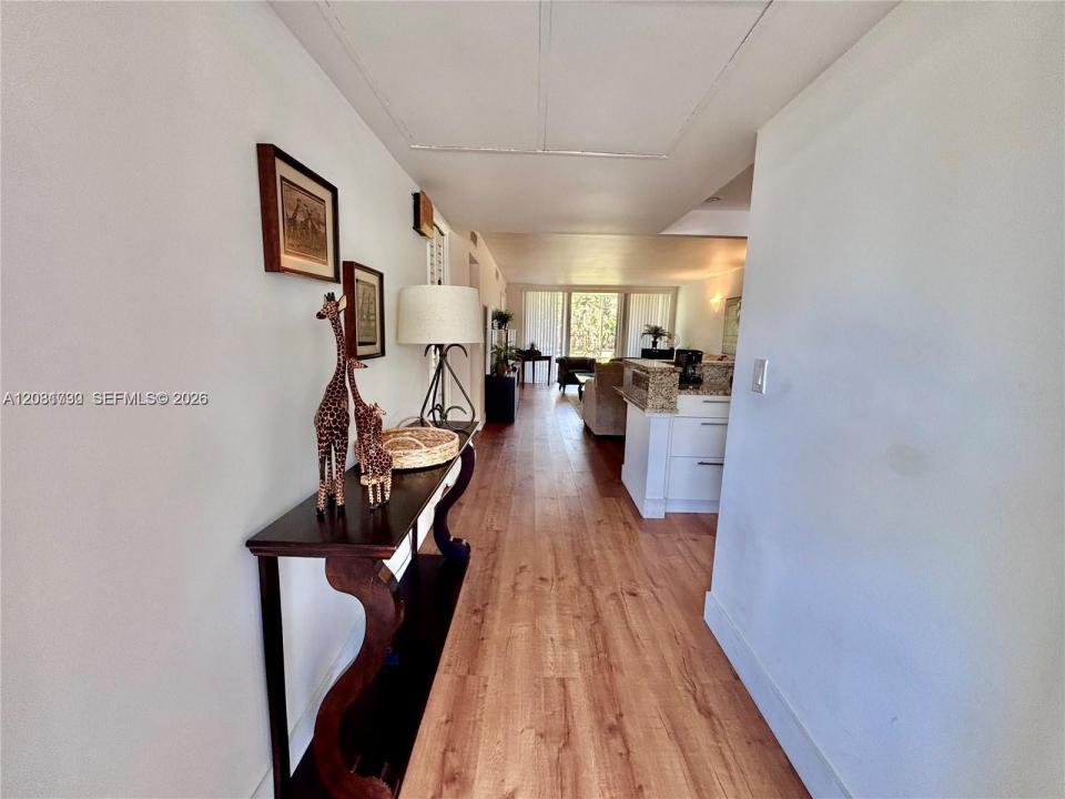 3051 S Palm Aire Dr 102, Pompano Beach, Floride 33069, États-Unis