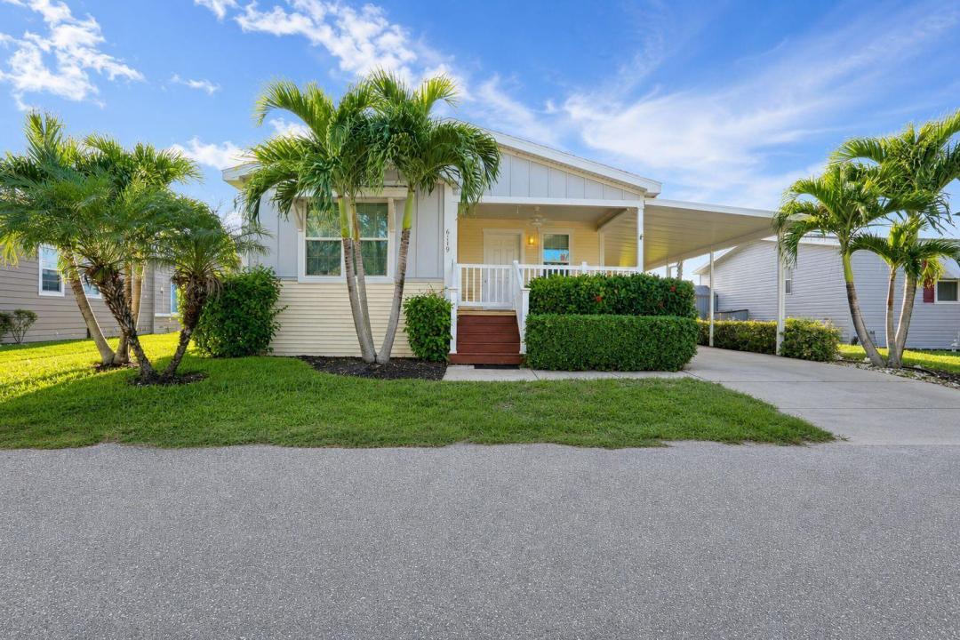 6119 N Ficus Lane, Atlantis, Florida 33462, USA