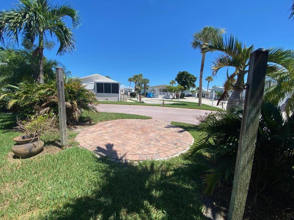 108 NETTLES Boulevard, Jensen Beach, Flórida 34957, Estados Unidos
