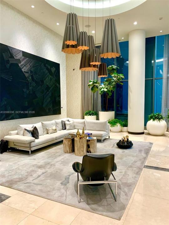55 SW 9th St 1707, Miami, Floride 33130, États-Unis