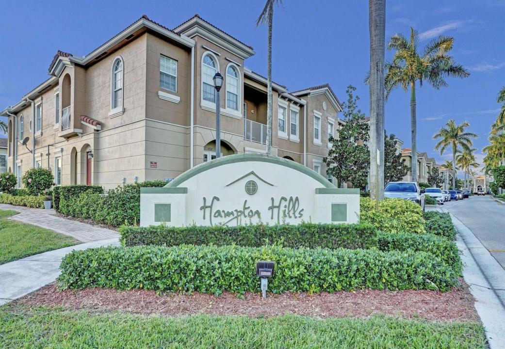 9143 Whistable Walk, Tamarac, Florida 33321, USA