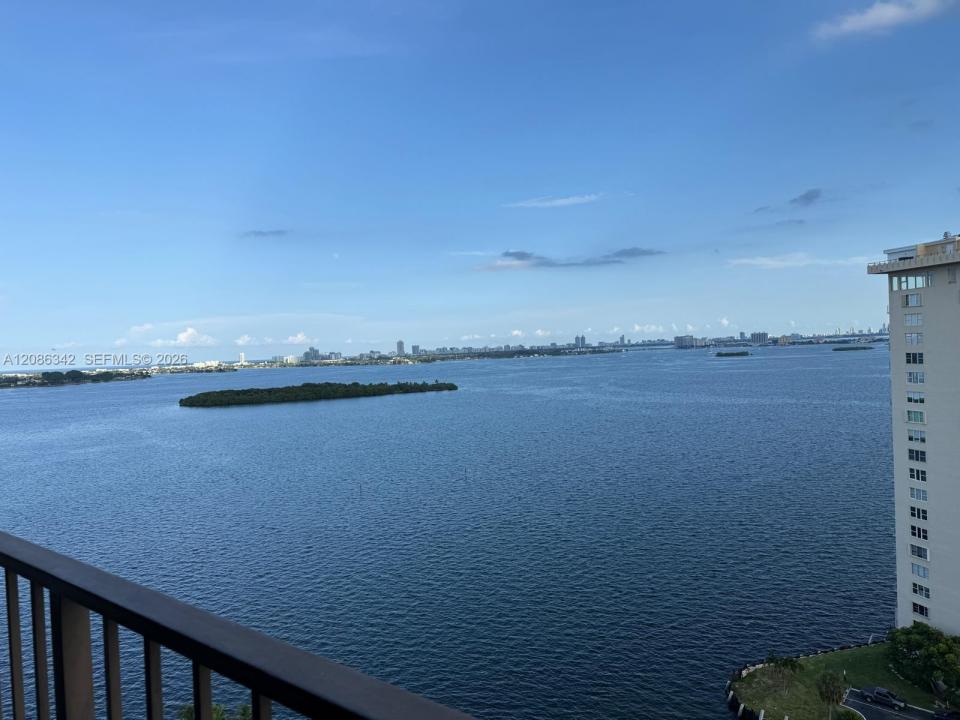Miami, Floryda 33181, USA