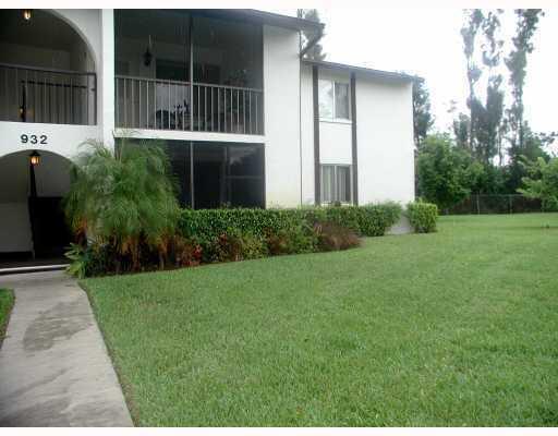 4877 Sable Pine Circle D2, West Palm Beach, Florida 33417, USA