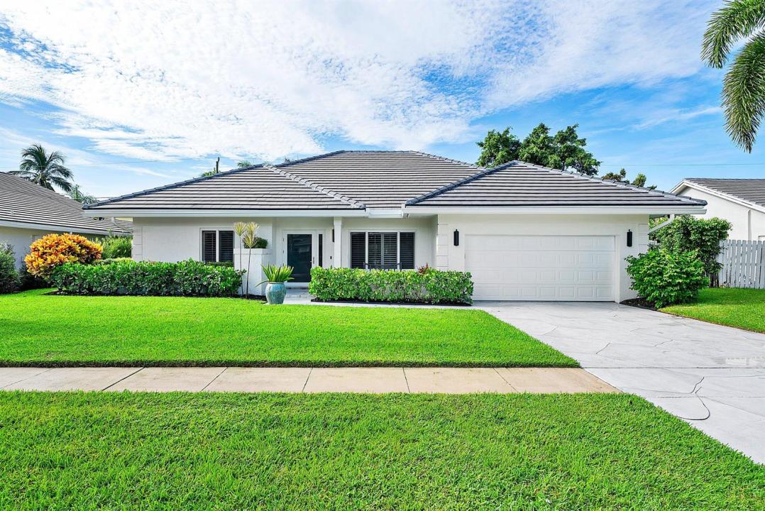 436 Prairie Rose Lane, Boca Raton, Florida 33487, USA