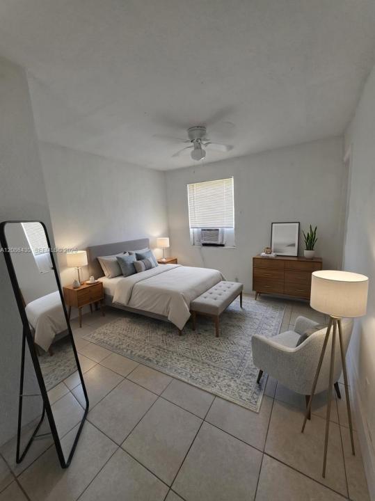 5731 Flagler St 3, Hollywood, Florida 33023, USA