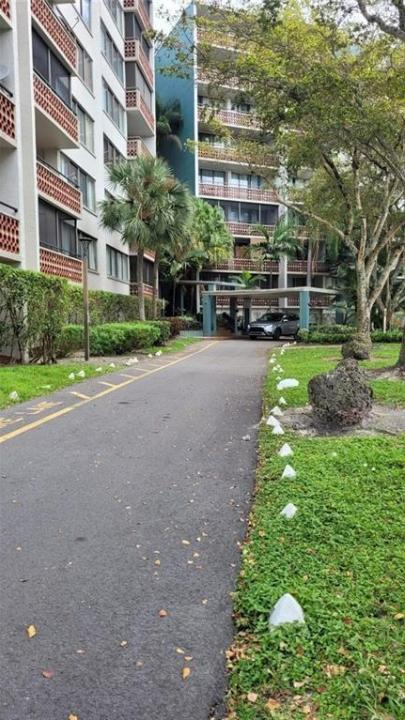 4222 INVERRARY Boulevard 4206, Lauderhill, Floride 33319, États-Unis