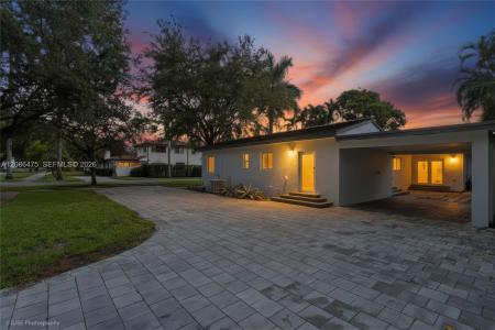 101 Palmetto Dr, Miami Springs, פלורידה 33166, ארצות הברית של אמריקה