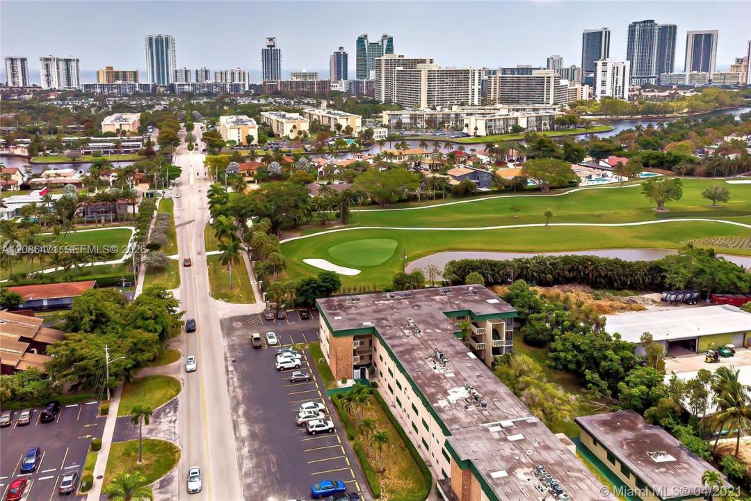 1450 Atlantic Shores Blvd 109, Hallandale Beach, Floride 33009, États-Unis